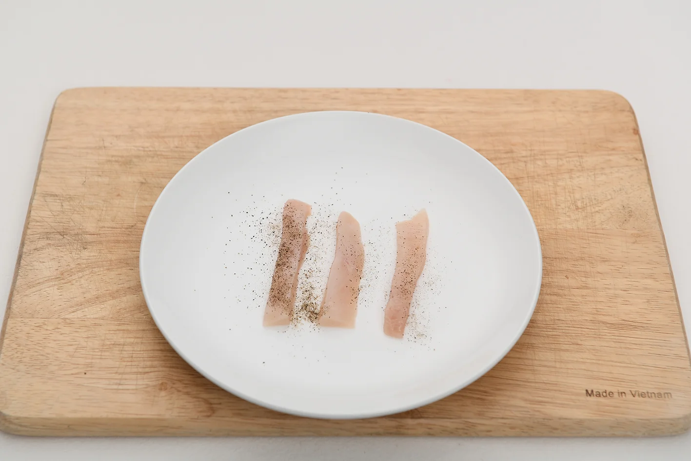 영유아를 위한 고소한 닭꼬치 2단계