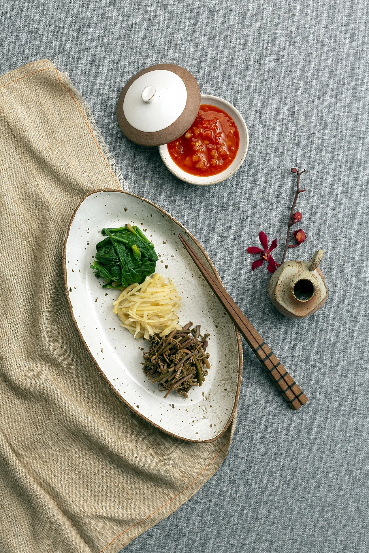 삼색나물, 토마토양념장