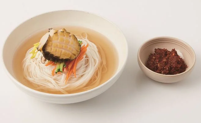 멸치 전복 저염국수 6단계