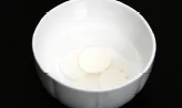 먹물소스를 곁들인 토마토피클 5단계