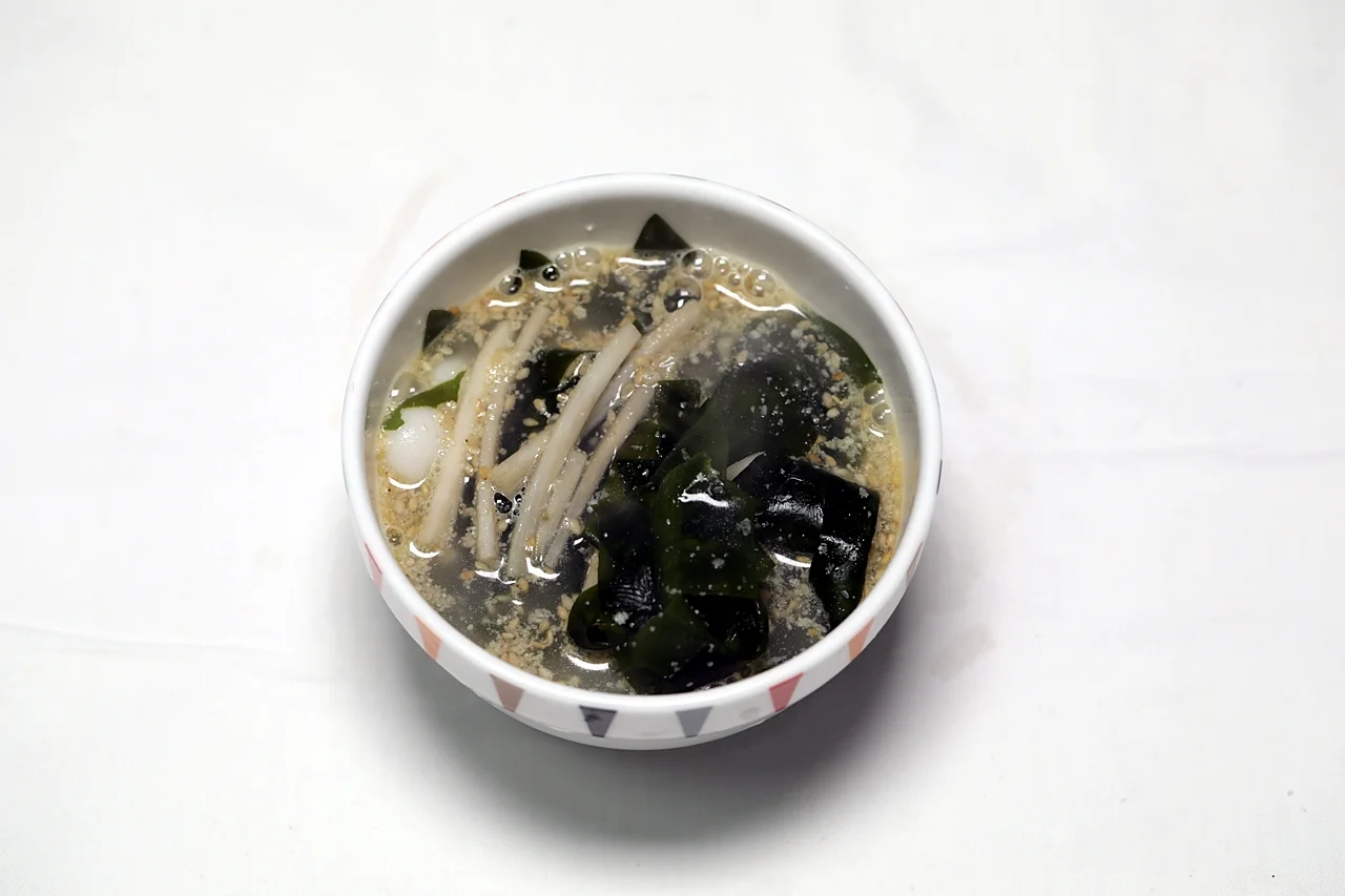 미역 조랭이 떡국 6단계