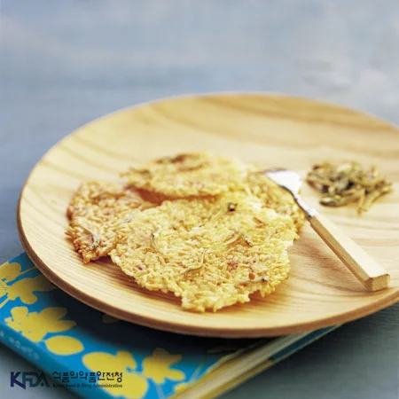 멸치 누룽지과자